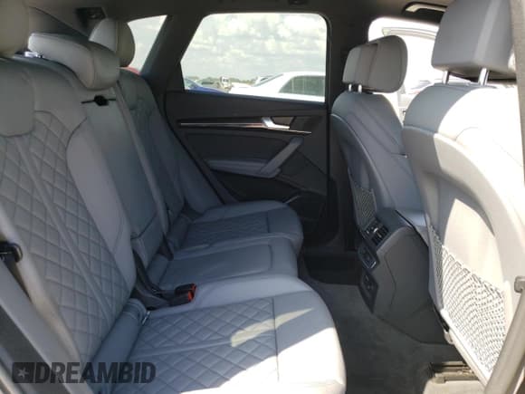 ✅ 2022 Audi SQ5 Premium Plus • VIN: WA1B4AFY6N2039424 • Лот: 46336463. Опубликован ранее на Copart с пробегом 14 877 миль. Бесплатный доступ к архиву аукционных продаж из США и подробный отчёт об истории автомобиля на DreamBid. Изображение 11.