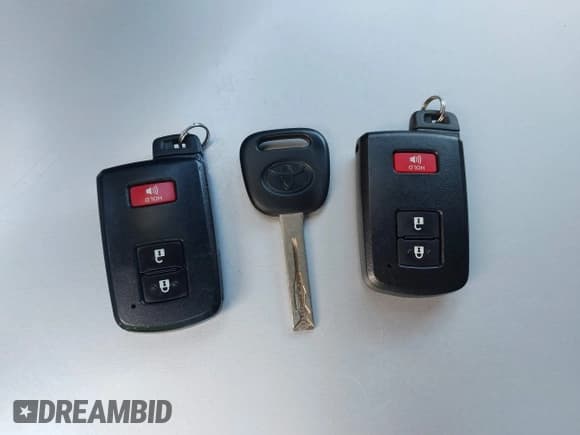 ✅ 2018 Toyota Tacoma SR5 • VIN: 5TFRZ5CN2JX055317 • Lot: 43502178. Wystawiony na IAAI z przebiegiem 129 769 mil. Bezpłatny archiwum sprzedaży aukcyjnych z USA i szczegółowy raport historii pojazdu na DreamBid. Zdjęcie 11.