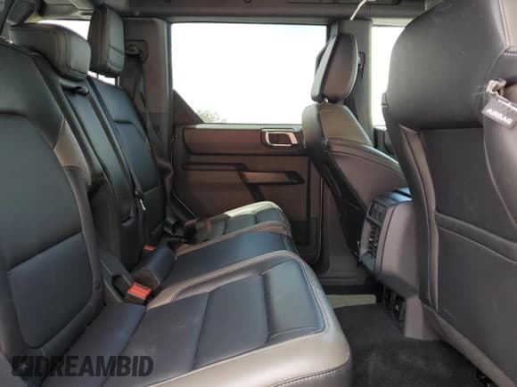 ✅ 2025 Ford Bronco Outer Banks • VIN: 1FMEE8BPXSLA68142 • Lot: 69433225. Listed on Copart with 3,053 mi. Free auction sales archive from the USA and detailed vehicle history report at DreamBid. Image 11.