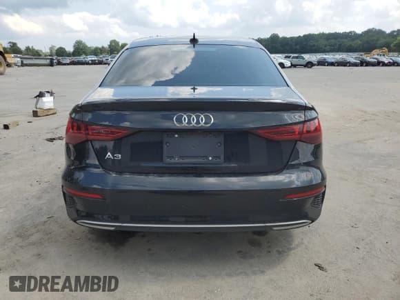 ✅ 2022 Audi A3 Premium • VIN: WAUAUDGY5NA040780 • Lot: 65610035. Wystawiony na Copart z przebiegiem 73 534 mil. Bezpłatny archiwum sprzedaży aukcyjnych z USA i szczegółowy raport historii pojazdu na DreamBid. Zdjęcie 6.
