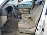 ✅ 2005 Toyota Land Cruiser • VIN: JTEHT05J752080254 • Lot: 81318855. Wystawiony na Copart z przebiegiem 178 273 mil. Bezpłatny archiwum sprzedaży aukcyjnych z USA i szczegółowy raport historii pojazdu na DreamBid. Zdjęcie 7.
