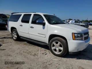 ✅ 2008 Chevrolet Suburban LT • VIN: 1GNFC16058J218236 • Lot: 75555554. Wystawiony na Copart z przebiegiem 103 718 mil. Bezpłatny archiwum sprzedaży aukcyjnych z USA i szczegółowy raport historii pojazdu na DreamBid. Zdjęcie 4.