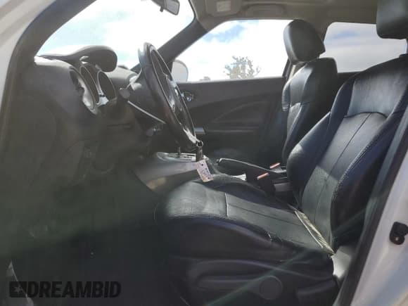 ✅ 2011 Nissan Juke S • VIN: JN8AF5MR2BT000466 • Lot: 71873975. Listed on Copart with 93,986 mi. Free auction sales archive from the USA and detailed vehicle history report at DreamBid. Image 7.