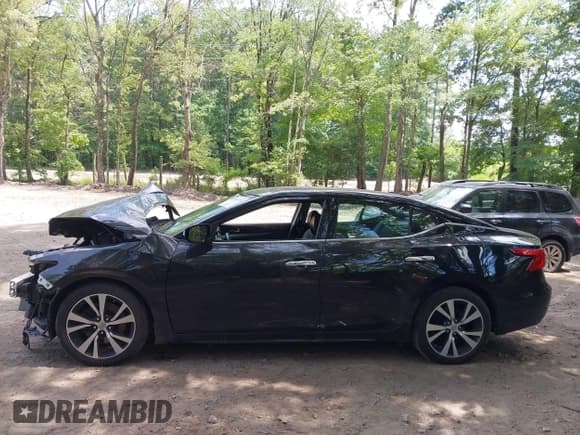 ✅ 2018 Nissan Maxima Platinum • VIN: 1N4AA6AP4JC385679 • Lot: 42626773. Wystawiony na IAAI z przebiegiem 79 081 mil. Bezpłatny archiwum sprzedaży aukcyjnych z USA i szczegółowy raport historii pojazdu na DreamBid. Zdjęcie 15.