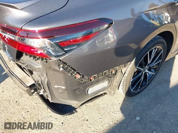 2023 Toyota Camry Hybrid SE с VIN 4T1G31AK5PU618294, выставлен на аукционе IAAI как лот 43389162 с пробегом 54 065 миль миль и . История ставок и продаж доступна на DreamBid. Изображение 19.