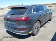 ✅ 2019 Audi e-tron Prestige • VIN: WA1VAAGE2KB009360 • Lot: 43028299. Listed on IAAI with 43,109 mi. Free auction sales archive from the USA and detailed vehicle history report at DreamBid. Image 4.