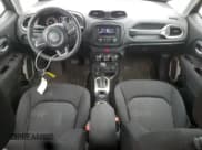 ✅ 2017 Jeep Renegade Sport • VIN: ZACCJBAB2HPG56468 • Lot: 87229995. Wystawiony na Copart z przebiegiem 114 565 mil. Bezpłatny archiwum sprzedaży aukcyjnych z USA i szczegółowy raport historii pojazdu na DreamBid. Zdjęcie 8.