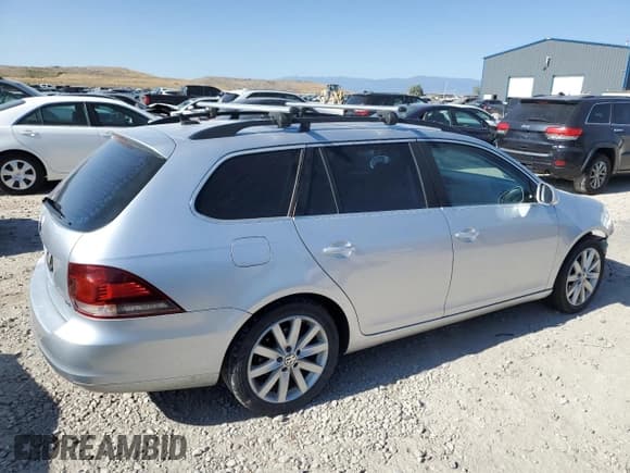 ✅ 2013 Volkswagen Jetta TDI w/Sunroof & Nav • VIN: 3VWPL7AJ0DM646970 • Lot: 59935335. Listed on Copart with 162,153 mi. Free auction sales archive from the USA and detailed vehicle history report at DreamBid. Image 3.