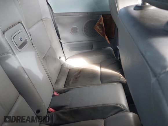 ✅ 2004 Volkswagen Beetle GLS Turbo • VIN: 3VWCD31Y44M312233 • Лот: 43408943. Опубликован ранее на IAAI с пробегом 110 866 миль. Бесплатный доступ к архиву аукционных продаж из США и подробный отчёт об истории автомобиля на DreamBid. Изображение 8.