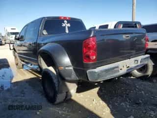 2007 Dodge 3500 Laramie z VIN 3D7MX49AX7G841724, wystawiony jako Copart lot #80705184 z przebiegiem 291 061 mil mil oraz Szkoda całkowita • Salvage title. Historia ofert i sprzedaży dostępna na DreamBid. Obrazek 3.