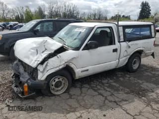 ✅ 2001 Chevrolet S-10 • VIN: 1GCCS14511K185779 • Лот: 52922175. Опубликован ранее на Copart с пробегом Не указан. Бесплатный доступ к архиву аукционных продаж из США и подробный отчёт об истории автомобиля на DreamBid. Изображение 1.