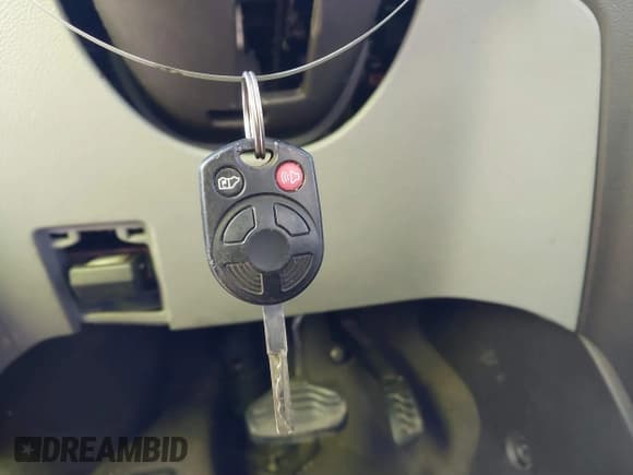 ✅ 2017 Ford Transit XL • VIN: 1FBZX2ZM0HKB13343 • Lot: 41564409. Wystawiony na IAAI z przebiegiem 416 916 mil. Bezpłatny archiwum sprzedaży aukcyjnych z USA i szczegółowy raport historii pojazdu na DreamBid. Zdjęcie 11.