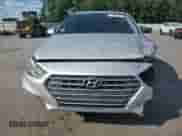 2019 Hyundai Accent SEL z VIN 3KPC24A38KE073537, wystawiony jako Copart lot #71301585 z przebiegiem 100 350 mil mil oraz Szkoda całkowita • Salvage title. Historia ofert i sprzedaży dostępna na DreamBid. Obrazek 5.