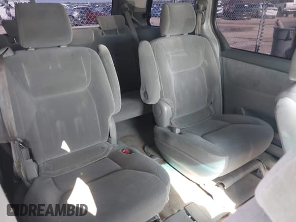 ✅ 2005 Toyota Sienna CE • VIN: 5TDZA23C75S327067 • Lot: 43174534. Listed on IAAI with 258,900 mi. Free auction sales archive from the USA and detailed vehicle history report at DreamBid. Image 8.