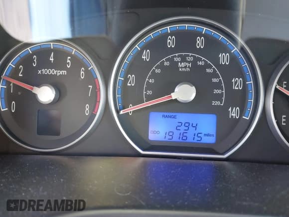 ✅ 2007 Hyundai Santa Fe SE • VIN: 5NMSH13E17H076612 • Lot: 43651367. Listed on IAAI with 191,615 mi. Free auction sales archive from the USA and detailed vehicle history report at DreamBid. Image 7.