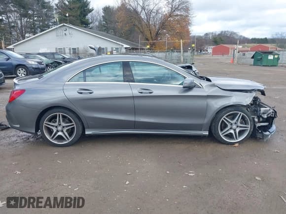 ✅ 2014 Mercedes-Benz CLA 250 • VIN: WDDSJ4GB5EN152537 • Lot: 43803835. Wystawiony na IAAI z przebiegiem 92 875 mil. Bezpłatny archiwum sprzedaży aukcyjnych z USA i szczegółowy raport historii pojazdu na DreamBid. Zdjęcie 14.