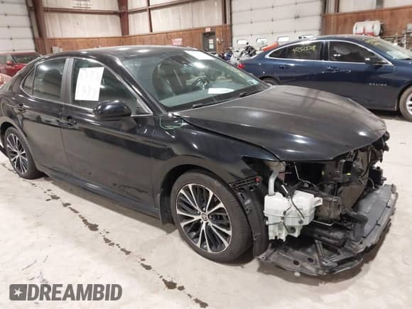 2020 Toyota Camry SE with VIN 4T1G11BK2LU004088, listed as a IAAI auction lot 42318280 with 76,053 mi miles and . Bid and sale history available at DreamBid. Image 1.