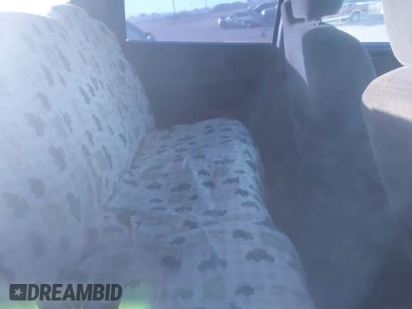 ✅ 2007 Chevrolet Silverado 1500 LS • VIN: 2GCEC13V071167516 • Lot: 43622242. Listed on IAAI with Not provided. Free auction sales archive from the USA and detailed vehicle history report at DreamBid. Image 8.