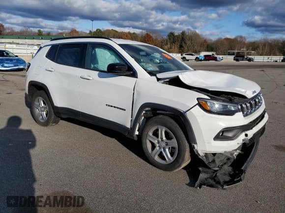 ✅ 2023 Jeep Compass Latitude • VIN: 3C4NJDBNXPT561838 • Лот: 92513025. Опубликован ранее на Copart с пробегом 47 061 миль. Бесплатный доступ к архиву аукционных продаж из США и подробный отчёт об истории автомобиля на DreamBid. Изображение 4.