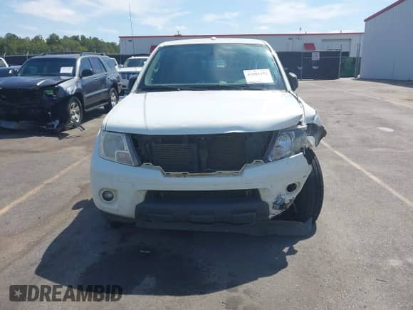 2014 Nissan Frontier Desert Runner z VIN 1N6AD0ER1EN768304, wystawiony jako IAAI lot #43281195 z przebiegiem 115 362 mil mil oraz . Historia ofert i sprzedaży dostępna na DreamBid. Obrazek 13.