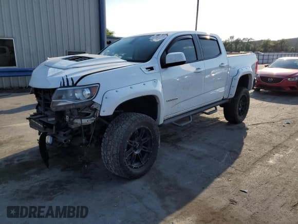 ✅ 2018 Chevrolet Colorado 4WD Z71 • VIN: 1GCGTDENXJ1306345 • Лот: 43760073. Опубликован ранее на Copart с пробегом 60 051 миль. Бесплатный доступ к архиву аукционных продаж из США и подробный отчёт об истории автомобиля на DreamBid. Изображение 1.