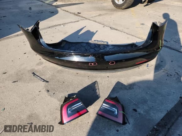 ✅ 2022 Tesla Model 3 Performance • VIN: 5YJ3E1ECXNF260275 • Лот: 71271615. Опубликован ранее на Copart с пробегом 56 766 миль. Бесплатный доступ к архиву аукционных продаж из США и подробный отчёт об истории автомобиля на DreamBid. Изображение 12.