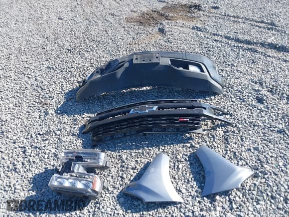 ✅ 2019 Chevrolet Silverado 1500 LT Trail Boss • VIN: 3GCPYFEDXKG202543 • Lot: 42712292. Wystawiony na IAAI z przebiegiem 125 697 mil. Bezpłatny archiwum sprzedaży aukcyjnych z USA i szczegółowy raport historii pojazdu na DreamBid. Zdjęcie 12.