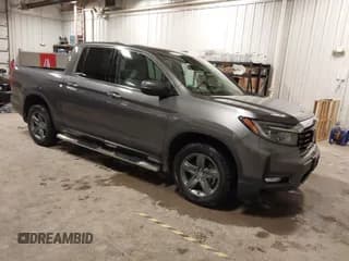 ✅ 2023 Honda Ridgeline RTL-E • VIN: 5FPYK3F78PB008661 • Lot: 43695846. Wystawiony na IAAI z przebiegiem 16 277 mil. Bezpłatny archiwum sprzedaży aukcyjnych z USA i szczegółowy raport historii pojazdu na DreamBid. Zdjęcie 1.