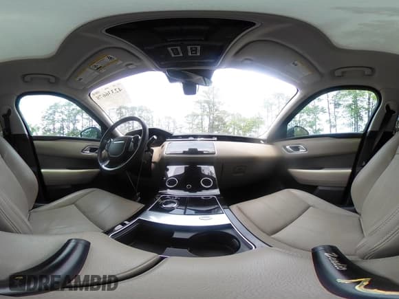 ✅ 2019 Land Rover Range Rover Velar S • VIN: SALYB2EN5KA227073 • Лот: 42336678. Опубликован ранее на IAAI с пробегом 72 797 миль. Бесплатный доступ к архиву аукционных продаж из США и подробный отчёт об истории автомобиля на DreamBid. Изображение 19.