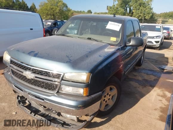 ✅ 2006 Chevrolet Silverado 1500 LT1 • VIN: 2GCEC13T361131560 • Лот: 43351570. Опубликован ранее на IAAI с пробегом 152 961 миль. Бесплатный доступ к архиву аукционных продаж из США и подробный отчёт об истории автомобиля на DreamBid. Изображение 19.