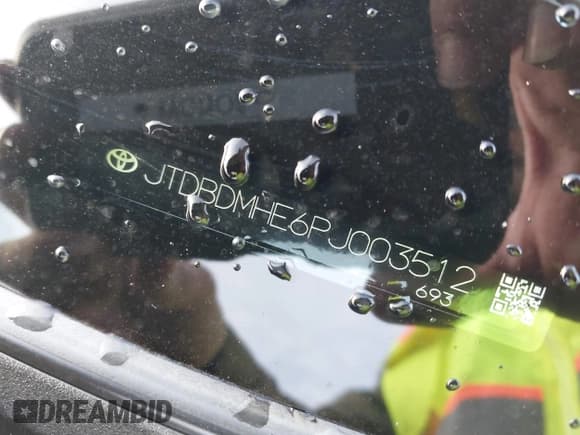 ✅ 2023 Toyota Corolla Hybrid LE • VIN: JTDBDMHE6PJ003512 • Lot: 43488302. Wystawiony na IAAI z przebiegiem 54 592 mil. Bezpłatny archiwum sprzedaży aukcyjnych z USA i szczegółowy raport historii pojazdu na DreamBid. Zdjęcie 9.