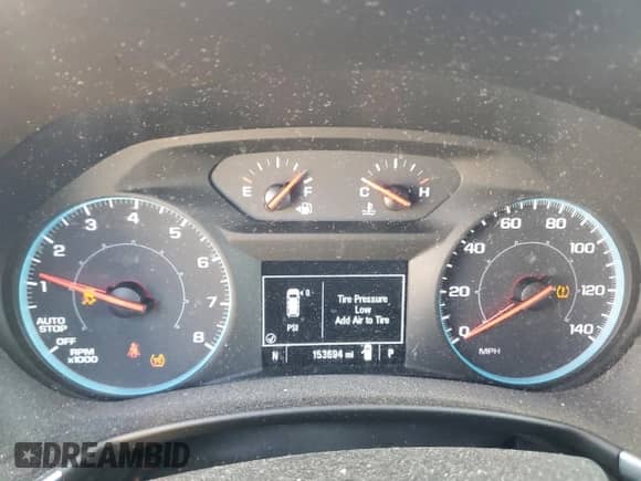 2020 Chevrolet Equinox LS z VIN 2GNAXSEV1L6270762, wystawiony jako Copart lot #69131035 z przebiegiem 153 694 mil mil oraz Szkoda całkowita • Salvage title. Historia ofert i sprzedaży dostępna na DreamBid. Obrazek 9.