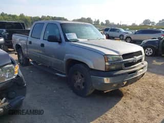 2004 Chevrolet Silverado 1500 Z71 with VIN 2GCEK13T641423879, listed as a IAAI auction lot 43167343 with 324,316 mi miles and . Bid and sale history available at DreamBid. Image 1.