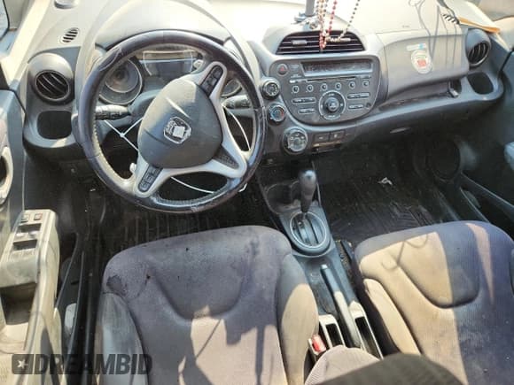 ✅ 2013 Honda Fit Sport • VIN: JHMGE8H58DC021342 • Lot: 80742695. Listed on Copart with 213,093 mi. Free auction sales archive from the USA and detailed vehicle history report at DreamBid. Image 8.