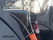 ✅ 2005 Chevrolet Silverado 2500HD LS • VIN: 1GCHK23U35F966564 • Lot: 43402975. Wystawiony na IAAI z przebiegiem 191 257 mil. Bezpłatny archiwum sprzedaży aukcyjnych z USA i szczegółowy raport historii pojazdu na DreamBid. Zdjęcie 11.