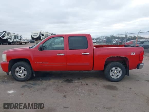 2008 Chevrolet Silverado 1500 LTZ с VIN 2GCEK13MX81114673, выставлен на аукционе IAAI как лот 43579678 с пробегом 167 839 миль миль и . История ставок и продаж доступна на DreamBid. Изображение 14.