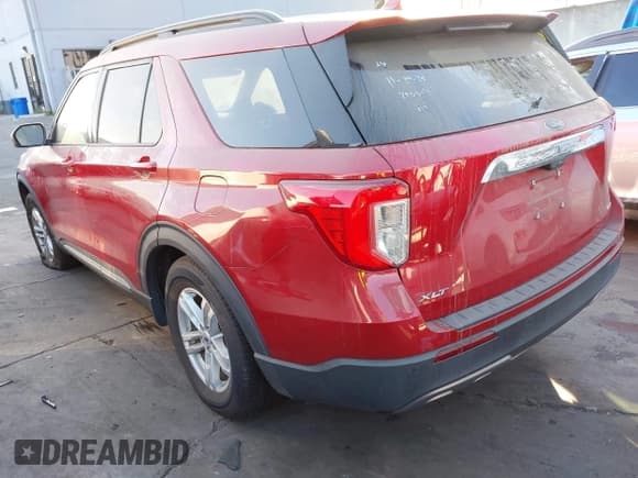 ✅ 2020 Ford Explorer XLT • VIN: 1FMSK7DH1LGB53845 • Лот: 43848415. Опубликован ранее на IAAI с пробегом Не указан. Бесплатный доступ к архиву аукционных продаж из США и подробный отчёт об истории автомобиля на DreamBid. Изображение 3.