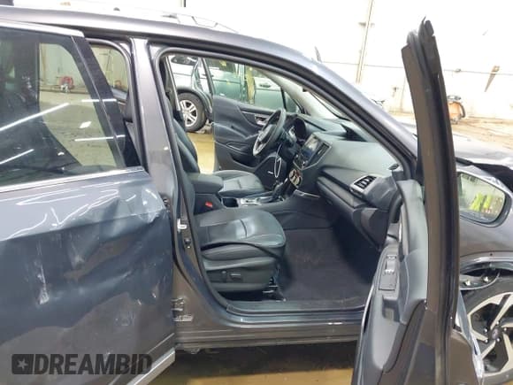 ✅ 2023 Subaru Forester Touring • VIN: JF2SKARC2PH550500 • Lot: 43712716. Listed on IAAI with 32,221 mi. Free auction sales archive from the USA and detailed vehicle history report at DreamBid. Image 5.