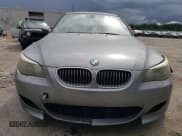 ✅ 2008 BMW 5 Series M5 • VIN: WBSNB93528CX09138 • Лот: 68979965. Опубликован ранее на Copart с пробегом 111 871 миль. Бесплатный доступ к архиву аукционных продаж из США и подробный отчёт об истории автомобиля на DreamBid. Изображение 5.