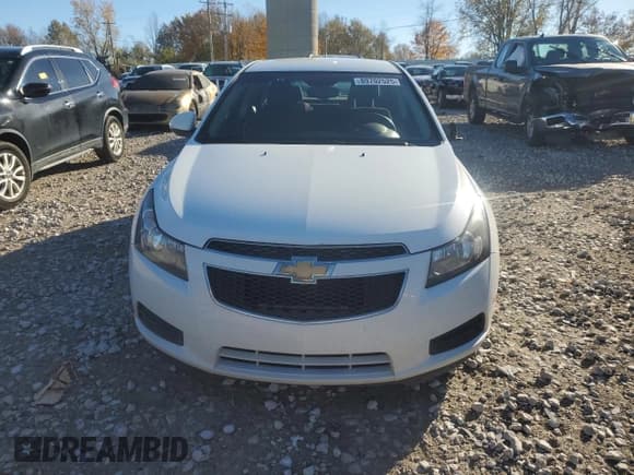 ✅ 2014 Chevrolet Cruze 1LT • VIN: 1G1PC5SB5E7469416 • Lot: 89702525. Listed on Copart with 216,472 mi. Free auction sales archive from the USA and detailed vehicle history report at DreamBid. Image 5.