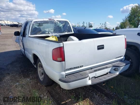 1999 Chevrolet S-10 LS Xtreme с VIN 1GCCS1941X8210122, выставлен на аукционе IAAI как лот 41274319 с пробегом Не указан миль и . История ставок и продаж доступна на DreamBid. Изображение 3.