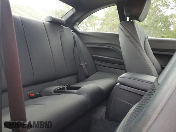 ✅ 2020 BMW 2 Series 230i xDrive • VIN: WBA2J3C08L7E04274 • Lot: 81235165. Wystawiony na Copart z przebiegiem 28 785 mil. Bezpłatny archiwum sprzedaży aukcyjnych z USA i szczegółowy raport historii pojazdu na DreamBid. Zdjęcie 10.