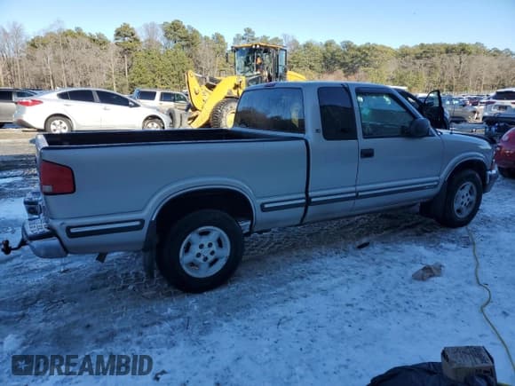 ✅ 1999 Chevrolet S-10 • VIN: 1GCDT19X4X8114772 • Лот: 87507755. Опубликован ранее на Copart с пробегом 96 184 миль. Бесплатный доступ к архиву аукционных продаж из США и подробный отчёт об истории автомобиля на DreamBid. Изображение 3.