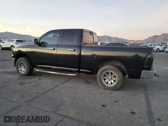 ✅ 2009 Dodge 1500 SLT • VIN: 1D3HB18P09S814999 • Lot: 84516204. Wystawiony na Copart z przebiegiem 197 268 mil. Bezpłatny archiwum sprzedaży aukcyjnych z USA i szczegółowy raport historii pojazdu na DreamBid. Zdjęcie 2.