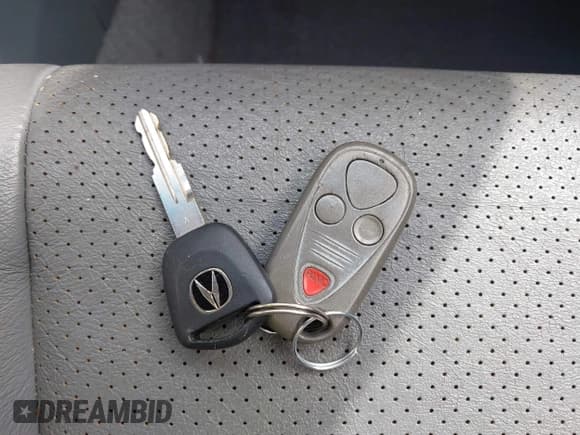 ✅ 2005 Acura TSX • VIN: JH4CL96895C010424 • Lot: 42594499. Listed on IAAI with 164,261 mi. Free auction sales archive from the USA and detailed vehicle history report at DreamBid. Image 11.