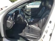 ✅ 2020 Mercedes-Benz C 300 • VIN: W1KWF8DB9LR570667 • Lot: 70351355. Wystawiony na Copart z przebiegiem 95 471 mil. Bezpłatny archiwum sprzedaży aukcyjnych z USA i szczegółowy raport historii pojazdu na DreamBid. Zdjęcie 7.