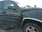 2010 Dodge Dakota SXT z VIN 1D7CW3GP0AS264489, wystawiony jako Copart lot #42120095 z przebiegiem 107 836 mil mil oraz Czysty tytuł • Clean title. Historia ofert i sprzedaży dostępna na DreamBid. Obrazek 11.