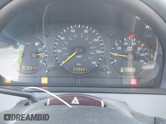 ✅ 2000 Mercedes-Benz M 320/430/500 • VIN: 4JGAB54E9YA165824 • Lot: 41587899. Listed on IAAI with 49,893 mi. Free auction sales archive from the USA and detailed vehicle history report at DreamBid. Image 7.