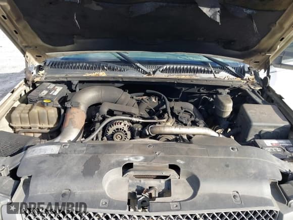 ✅ 2004 Chevrolet Silverado 2500HD LS • VIN: 1GCHC23284F256117 • Lot: 43453043. Wystawiony na IAAI z przebiegiem 327 650 mil. Bezpłatny archiwum sprzedaży aukcyjnych z USA i szczegółowy raport historii pojazdu na DreamBid. Zdjęcie 10.