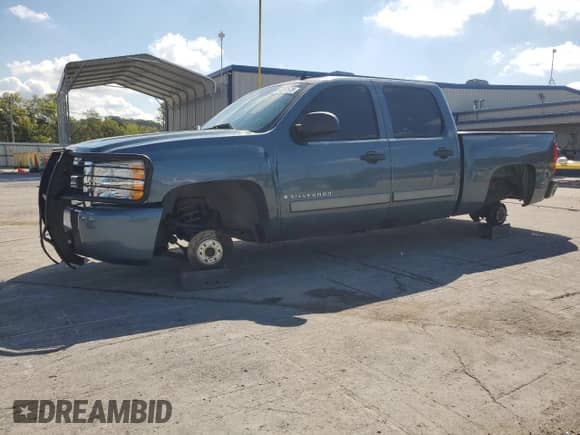 2008 Chevrolet Silverado 1500 LS with VIN 2GCEC13C981119190, listed as a Copart auction lot 84257575 with 247,633 mi miles and Salvage title. Bid and sale history available at DreamBid. Image 1.